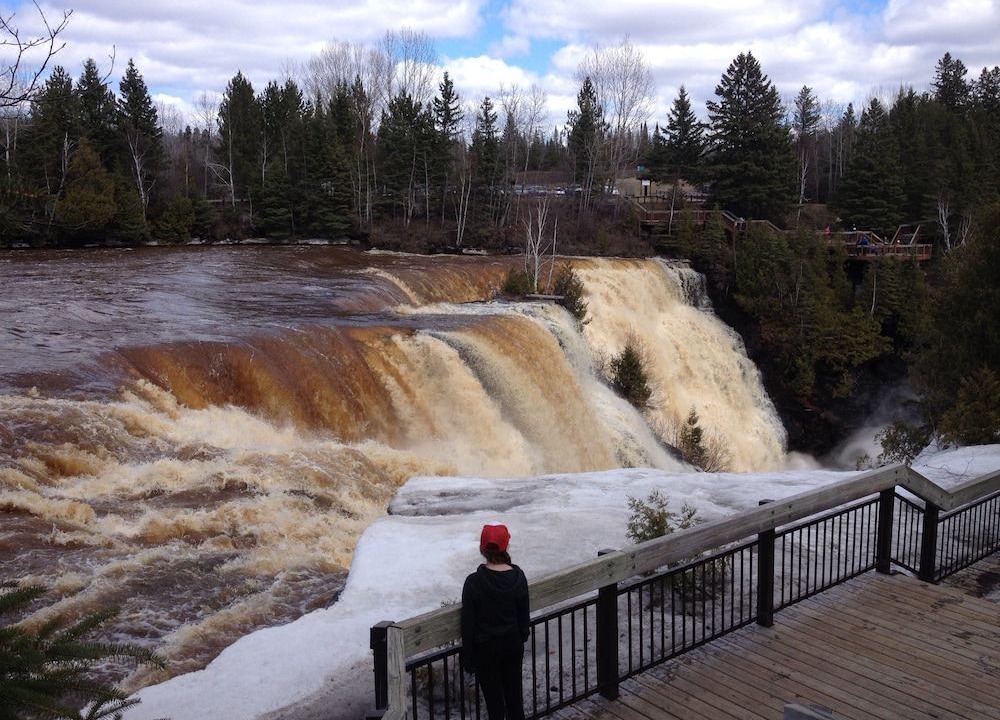 Photo of Others in Thunder Bay