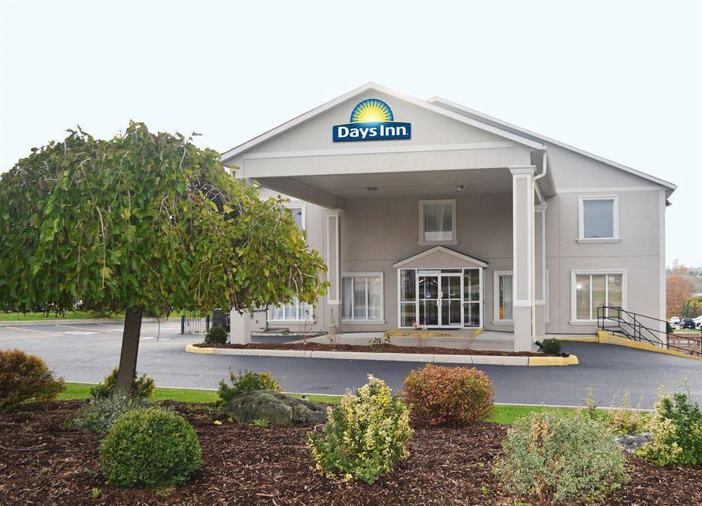 Photo of Buildings in Woodstock