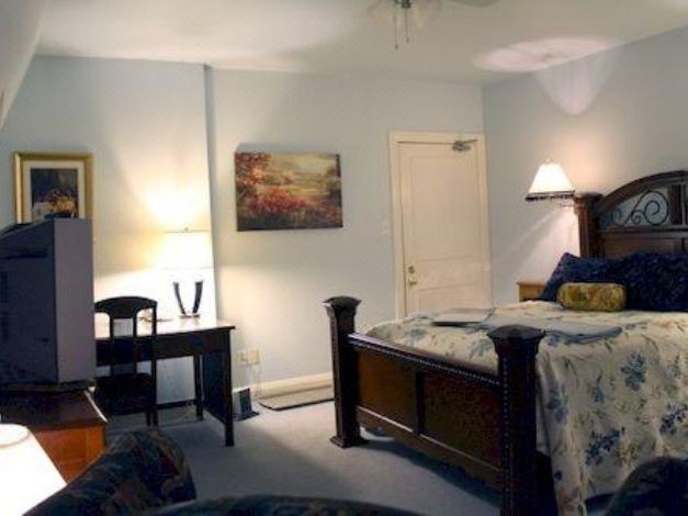 Photo of Livingroom in Kingston