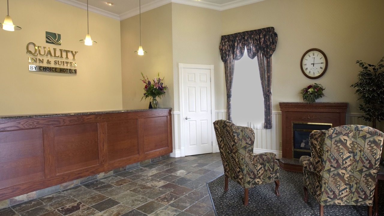 Photo of Livingroom in Gananoque