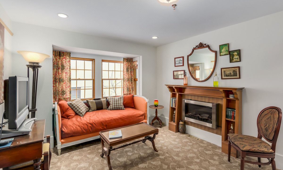 Photo of Livingroom in West End