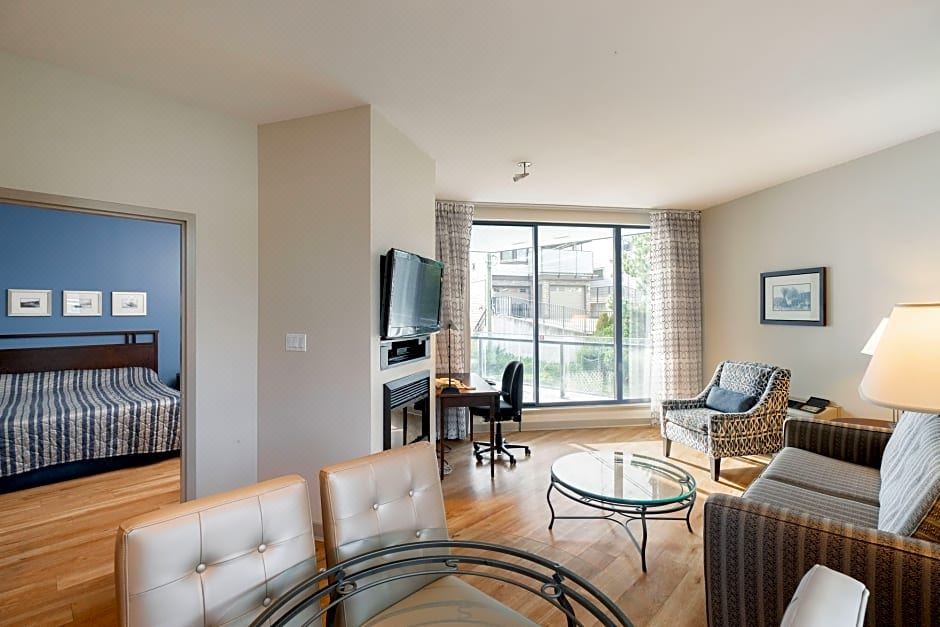 Photo of Livingroom in White Rock