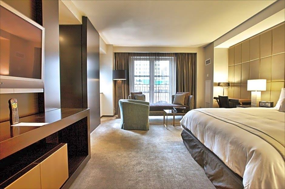 Photo of Bedroom in Bloor-Yorkville