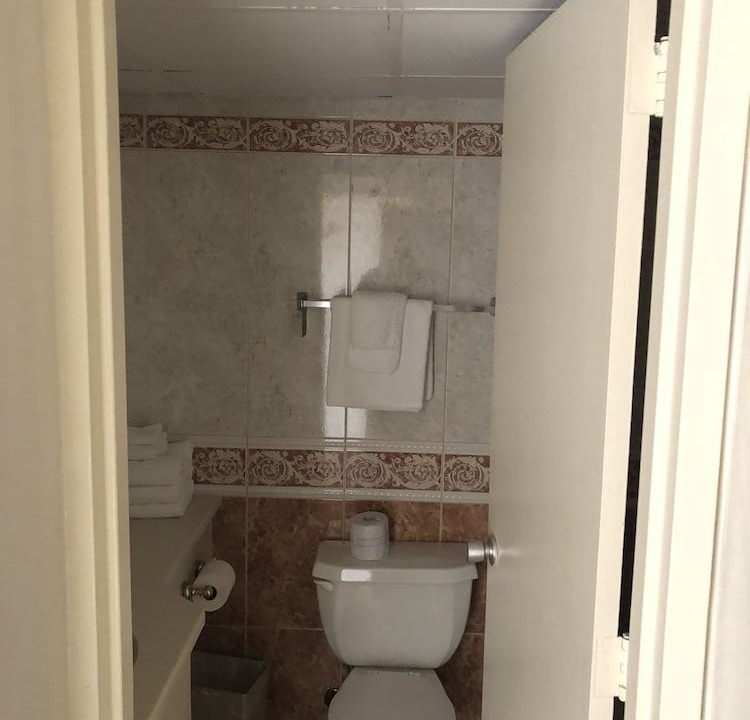 Photo of Bathroom in Niagara Falls