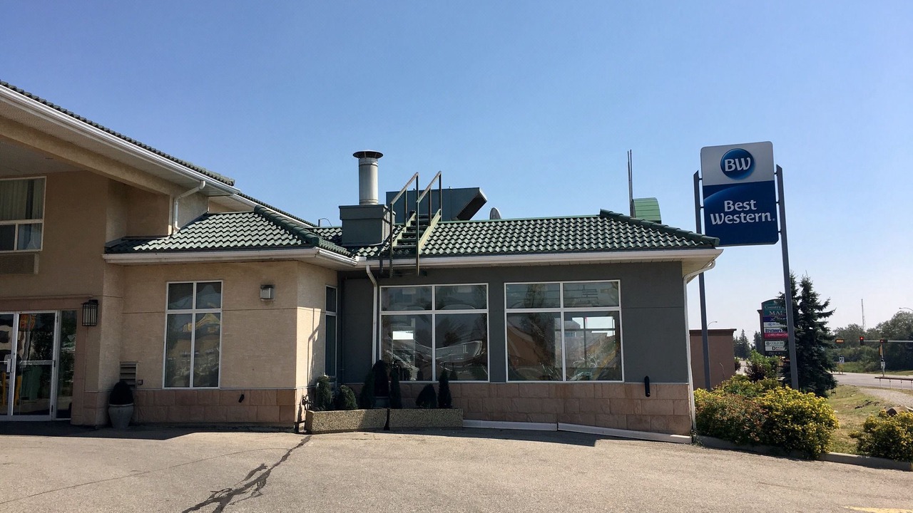 Photo of Buildings in Strathmore