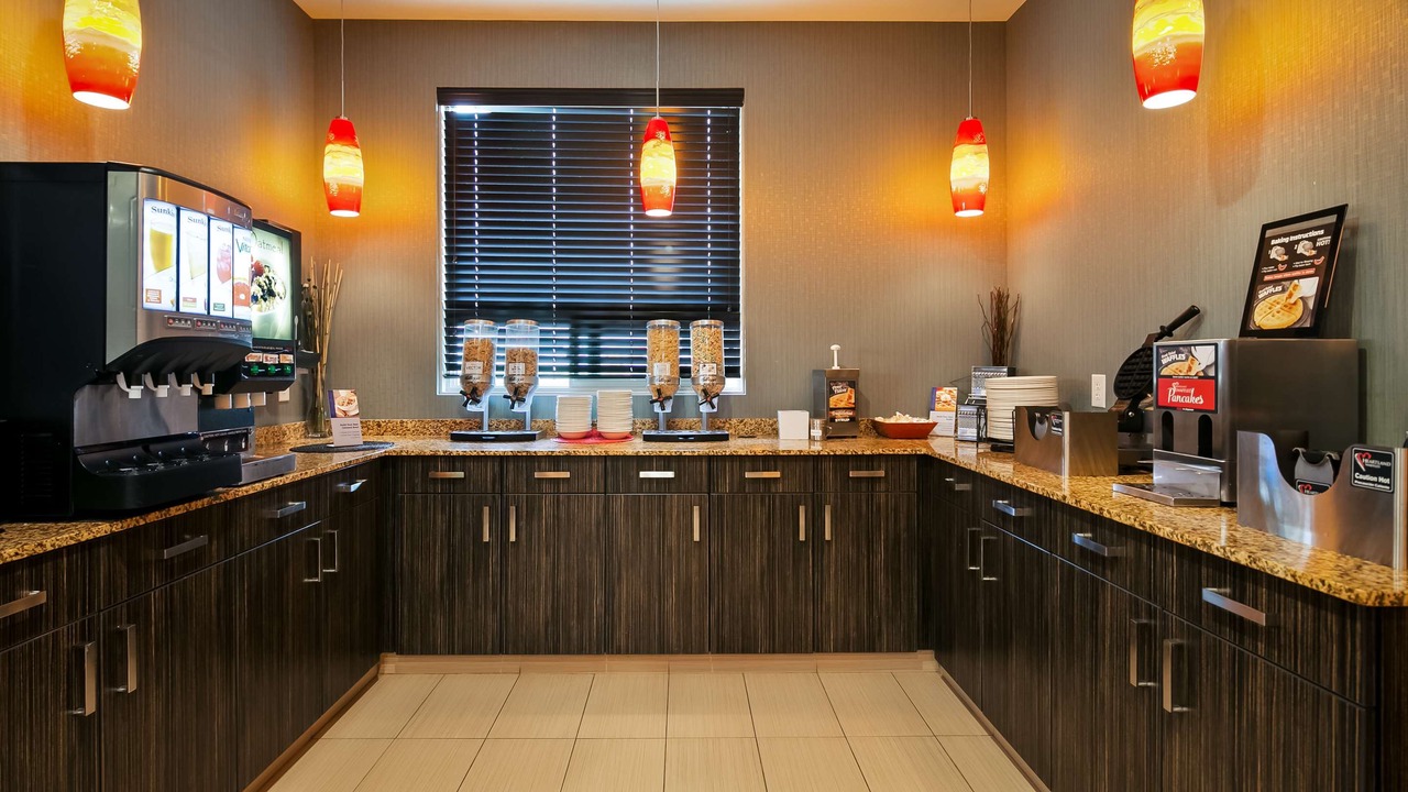 Photo of Kitchen in Drayton Valley