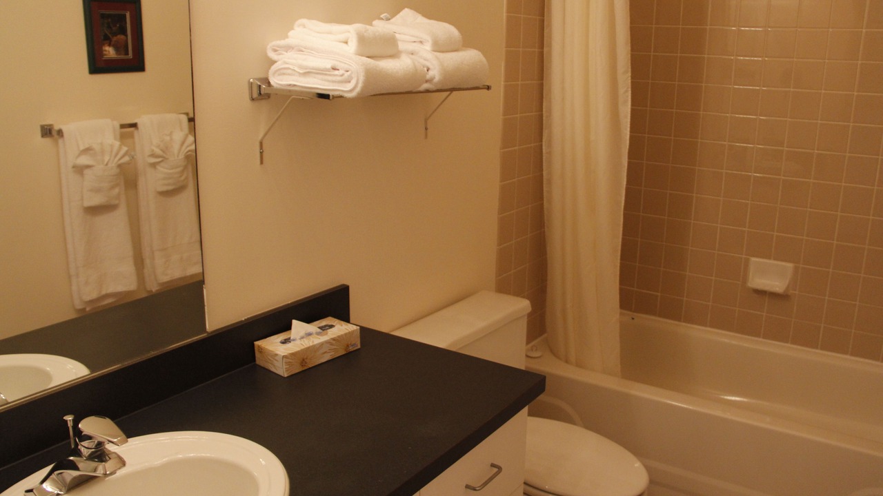 Photo of Bathroom in Waterton Park