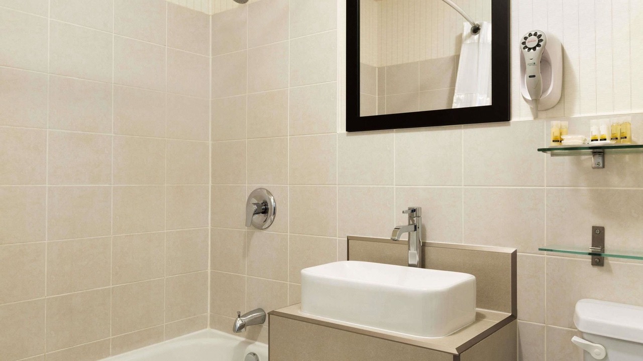 Photo of Bathroom in County of Vermilion River
