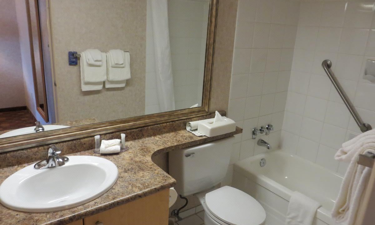 Photo of Bathroom in Gorge -Tillicum Area