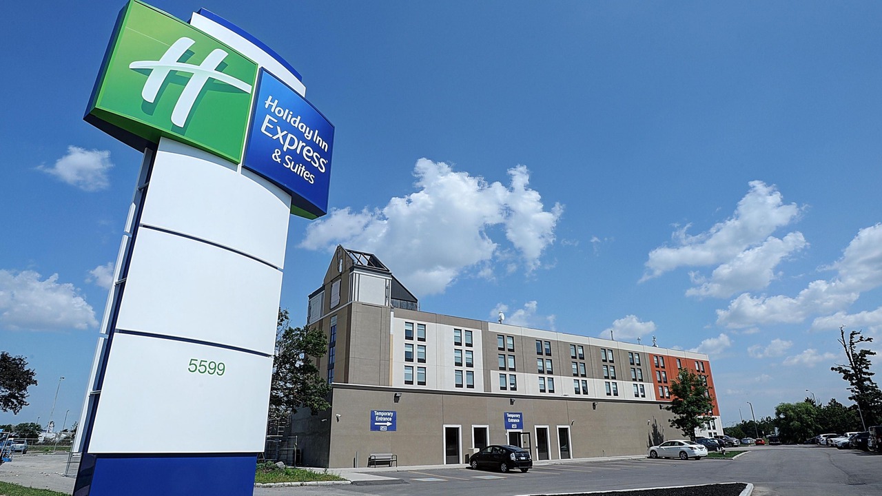 Photo of Buildings in Northeast Mississauga
