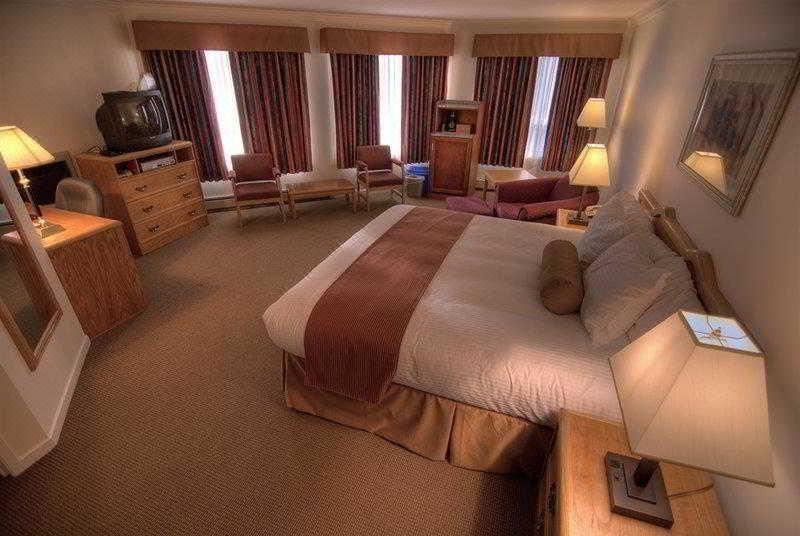 Photo of Livingroom in Quesnel