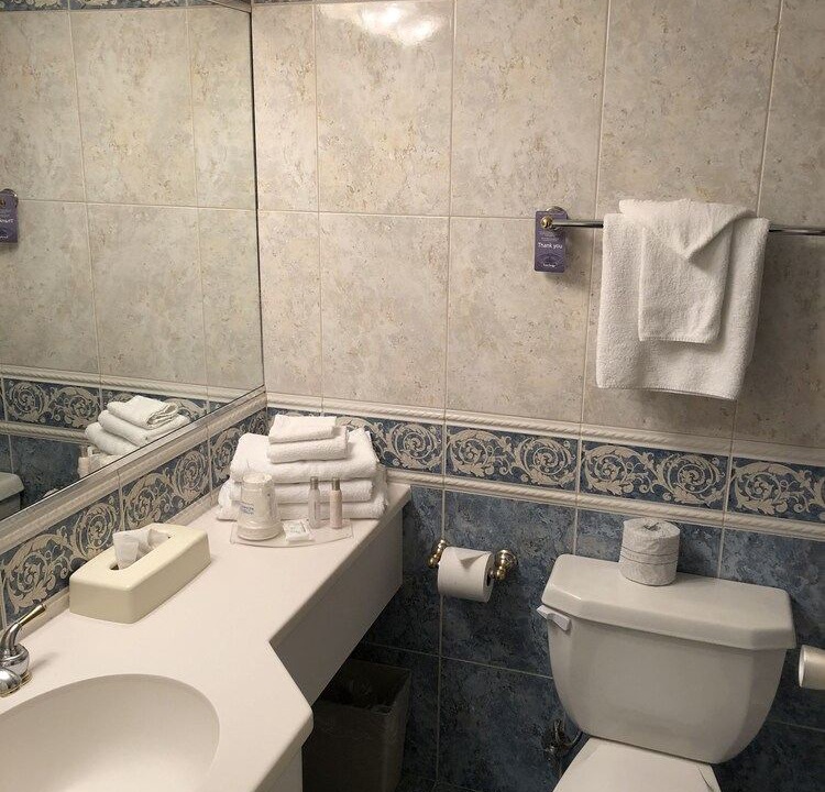 Photo of Bathroom in Niagara Falls