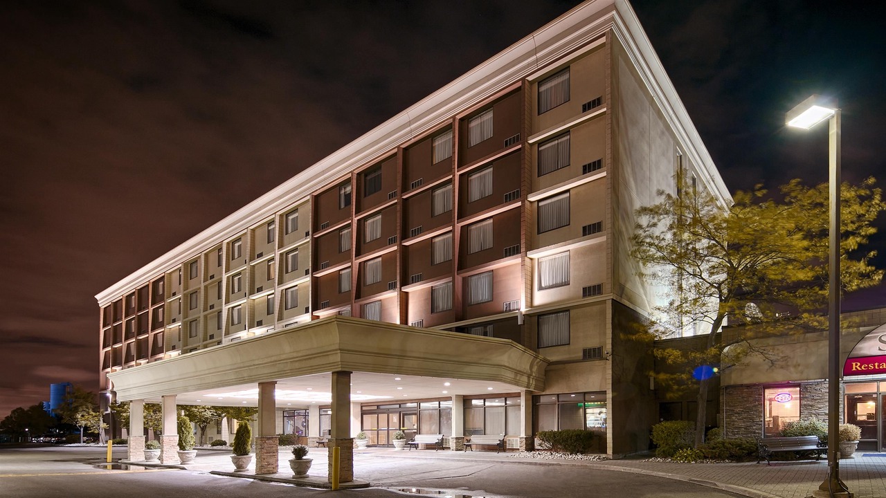 Photo of Buildings in Northeast Mississauga