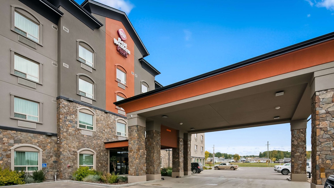 Photo of Buildings in Drayton Valley