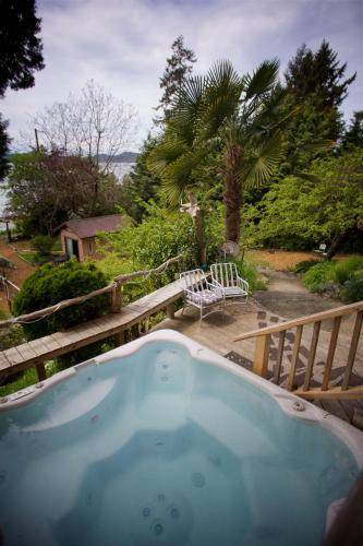 Photo of Others in Halfmoon Bay