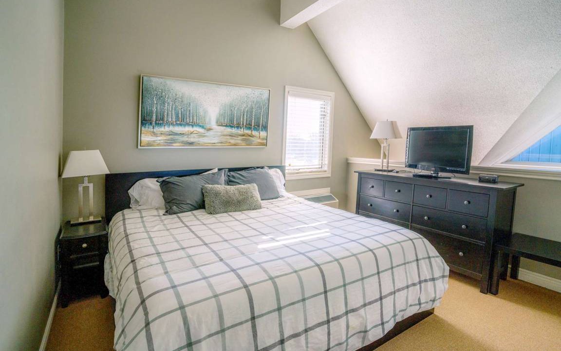 Photo of Bedroom in Craigleith