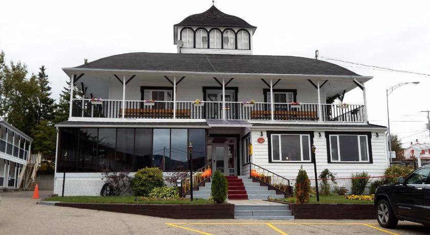 Photo of Others in Tadoussac
