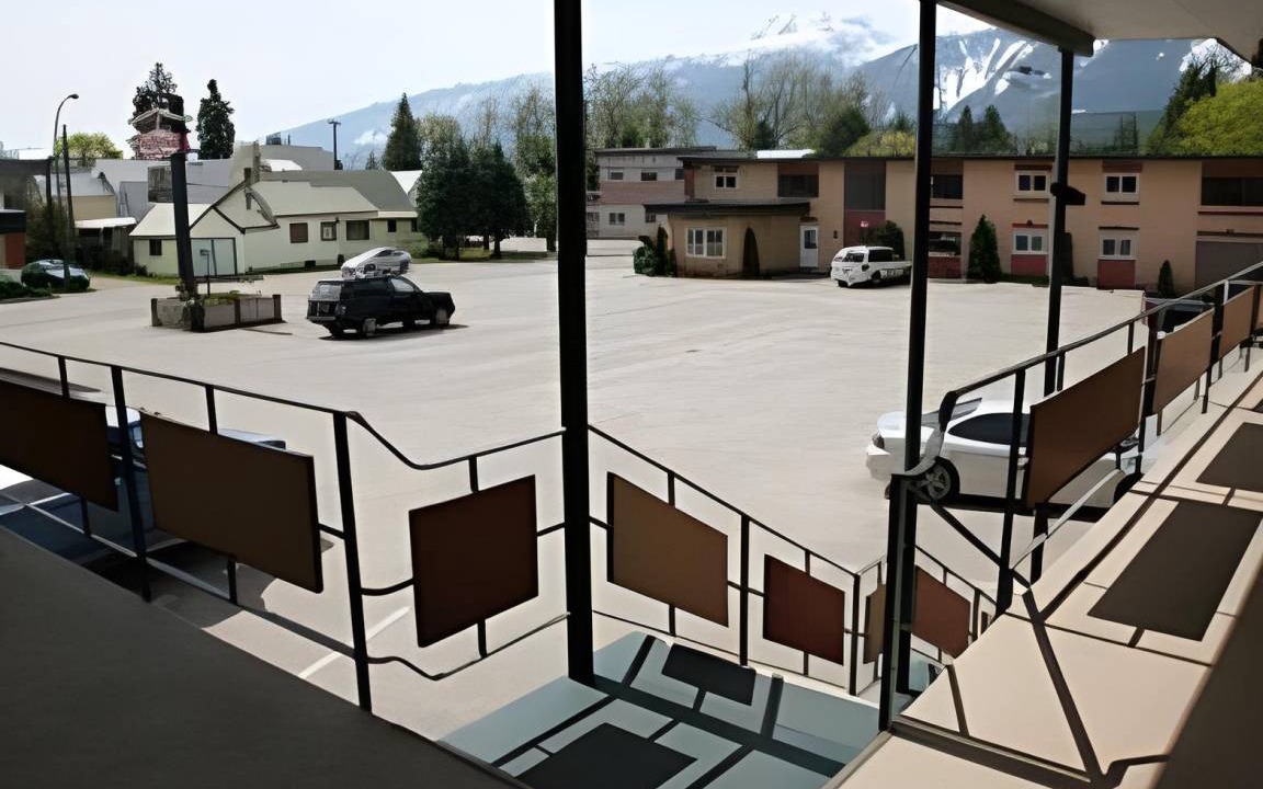 Photo of Others in Revelstoke