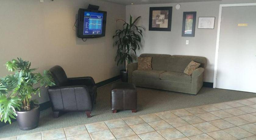 Photo of Livingroom in Deep River