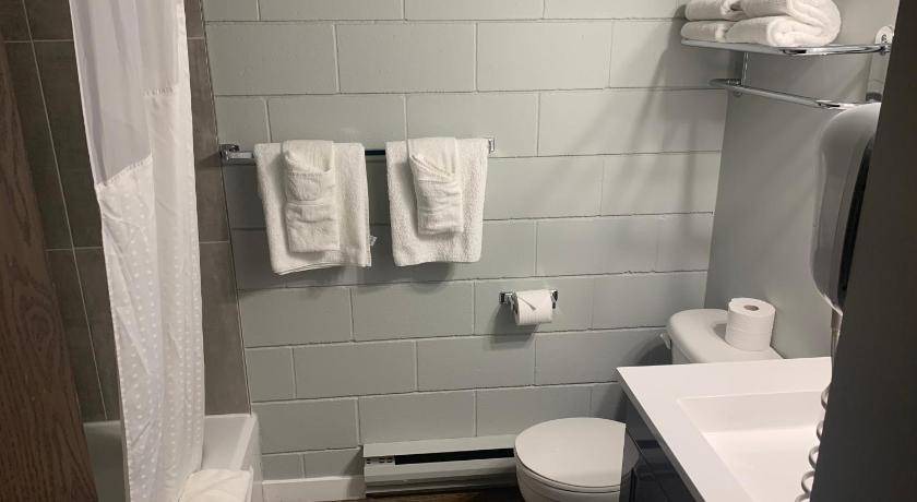 Photo of Bathroom in Armstrong