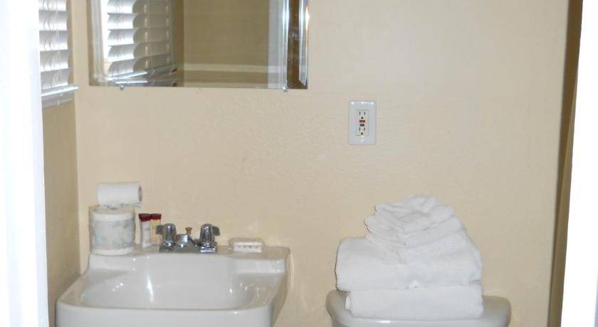 Photo of Bathroom in Medicine Hat