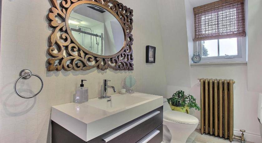 Photo of Bathroom in Saint-Leon-de-Standon