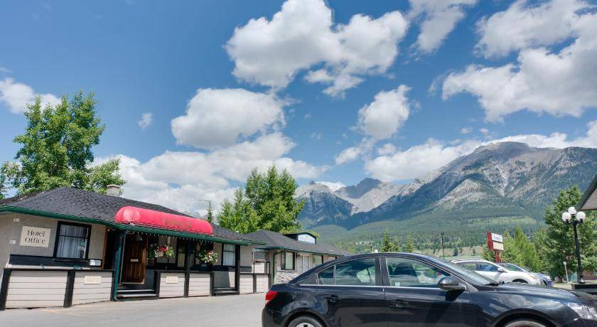 Photo of Others in Canmore