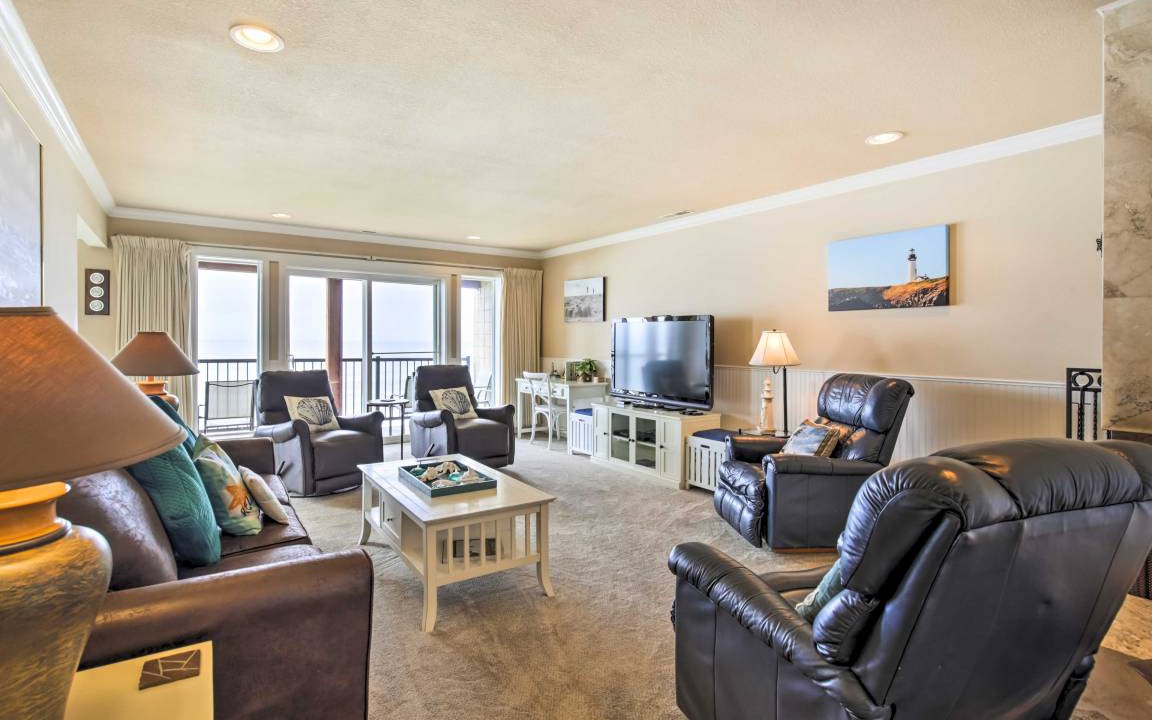 Photo of Others in Lincoln Beach