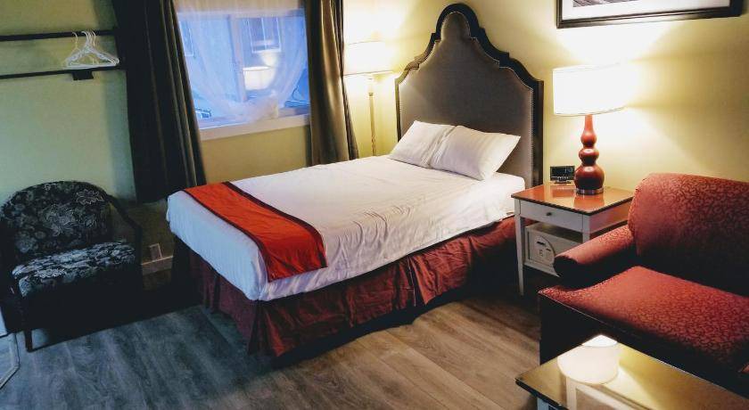 Photo of Bedroom in Okanagan-Similkameen