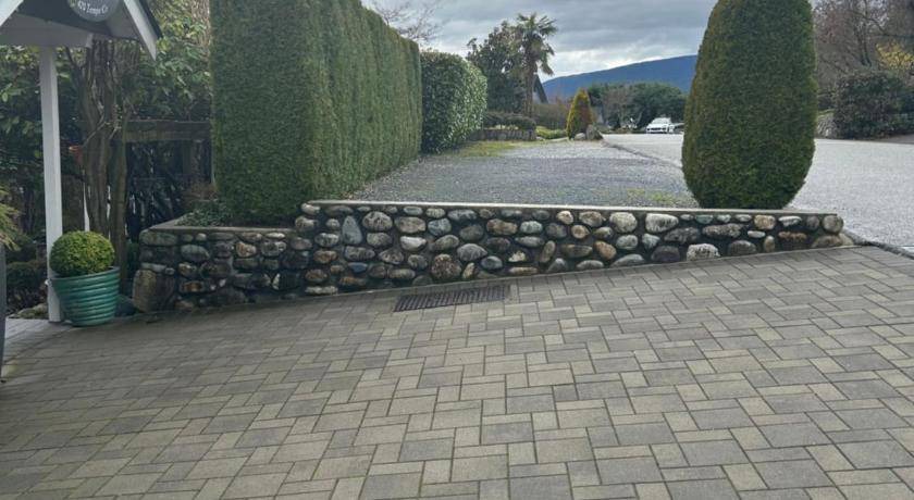 Photo of Others in Upper Lonsdale