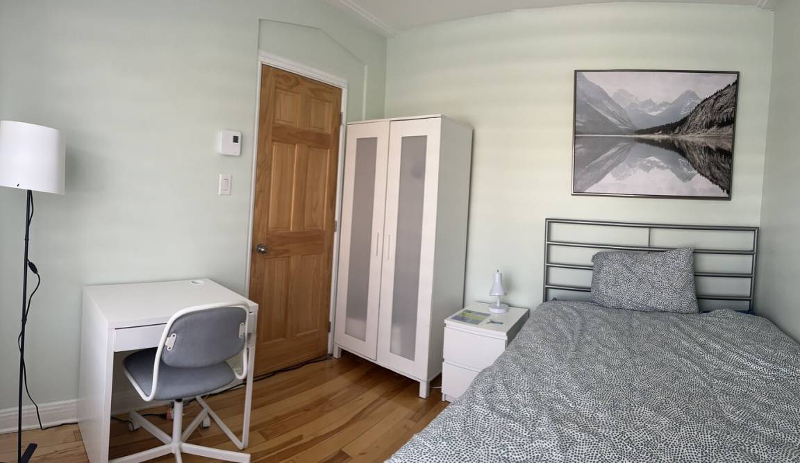 Photo of Bedroom in Cote-Saint-Paul