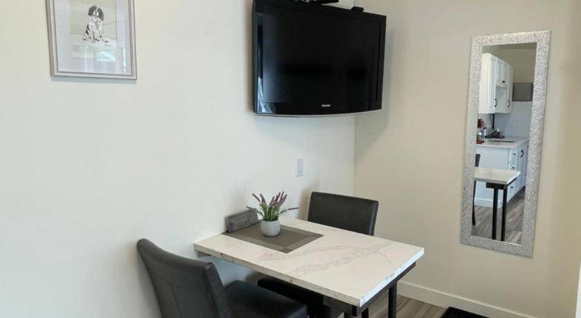 Photo of Livingroom in East Kootenay