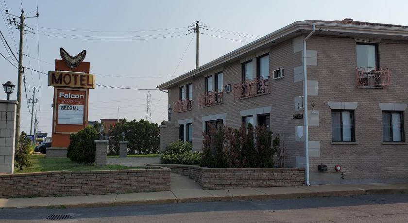 Photo of Others in Brossard