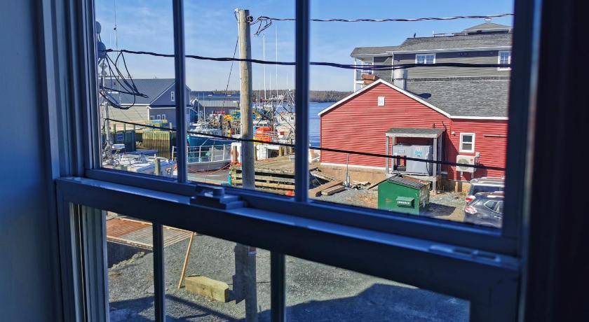 Photo of Others in Eastern Passage