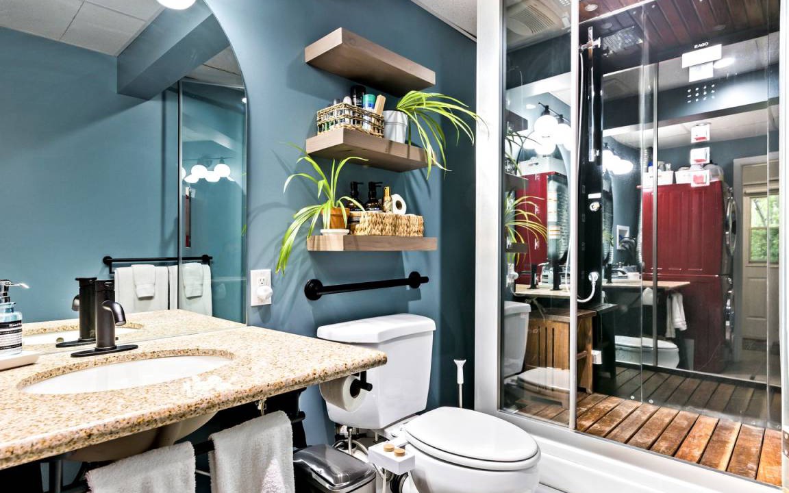 Photo of Bathroom in New Bothwell