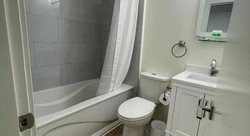 Photo of Bathroom in East Kootenay