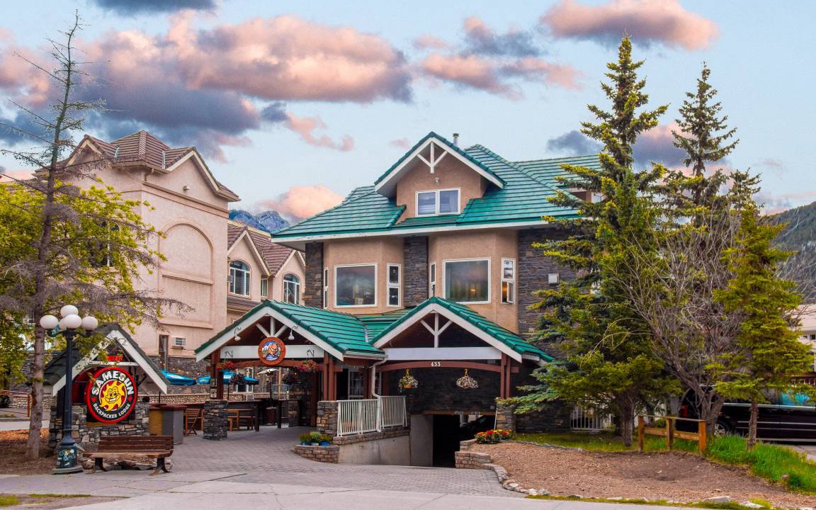Photo of Others in Banff