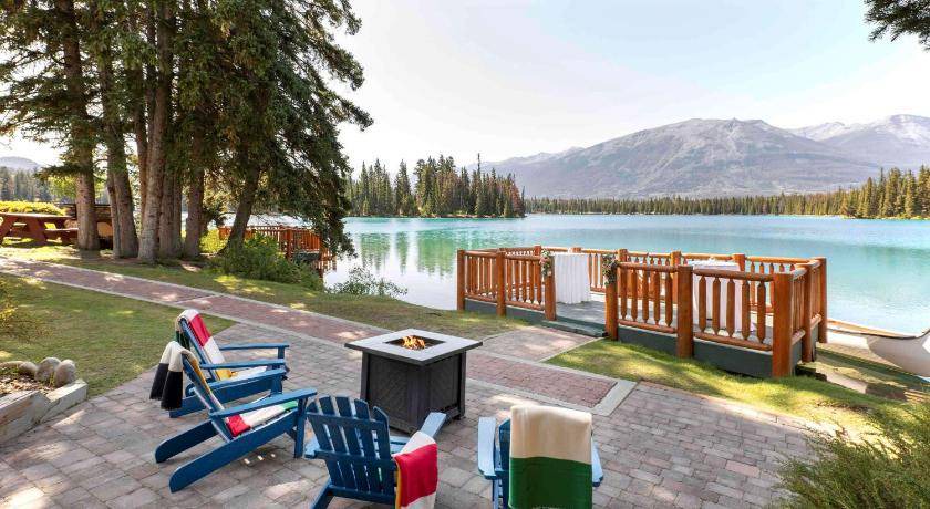 Photo of Others in Jasper