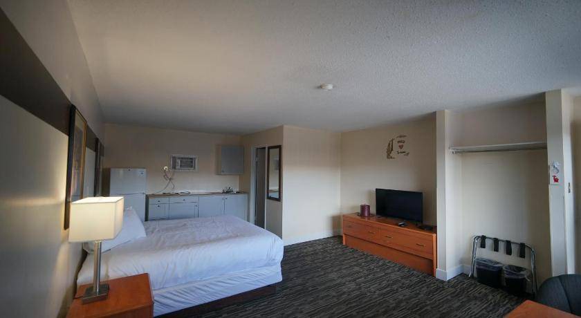 Photo of Bedroom in South Lethbridge
