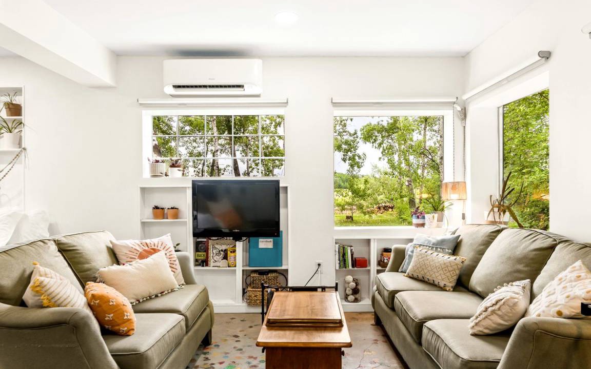 Photo of Livingroom in New Bothwell