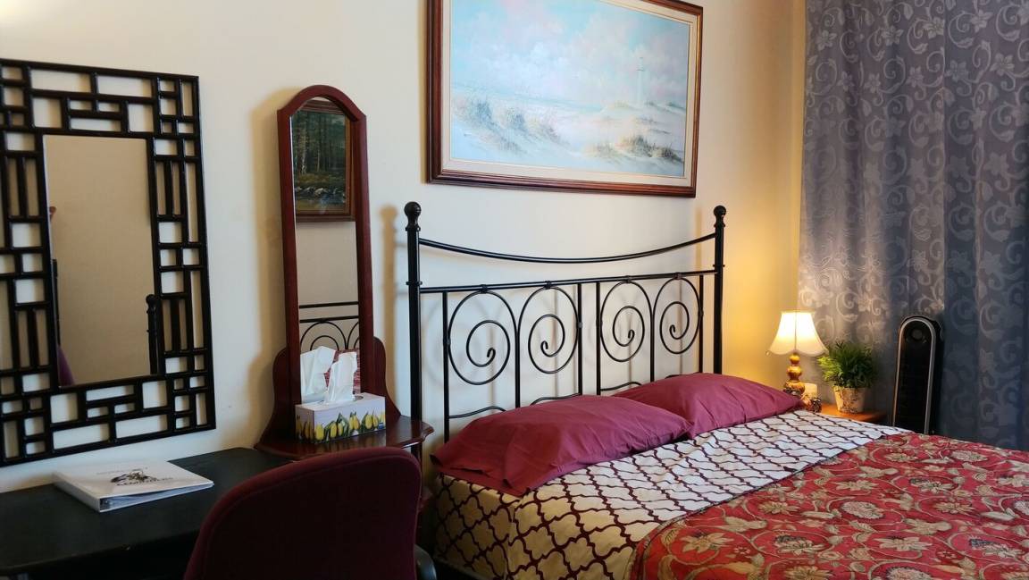Photo of Bedroom in Fairbank