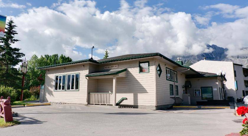 Photo of Others in Canmore