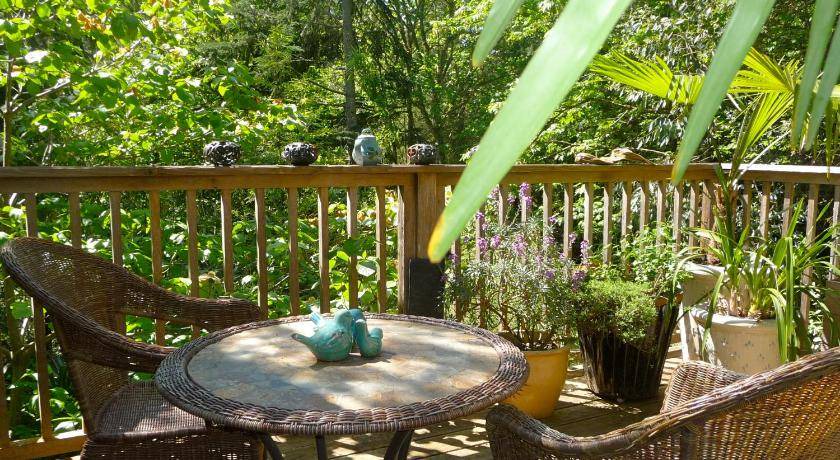 Photo of Patio Balcony in Salt Spring Island