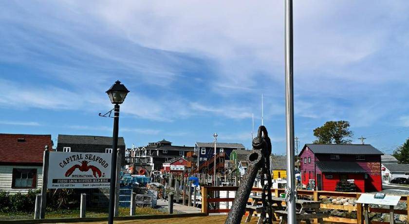 Photo of Others in Eastern Passage