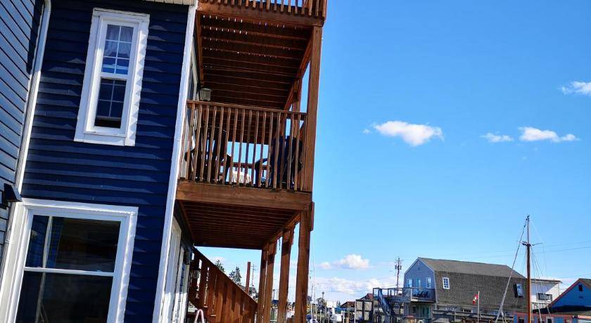 Photo of Others in Eastern Passage