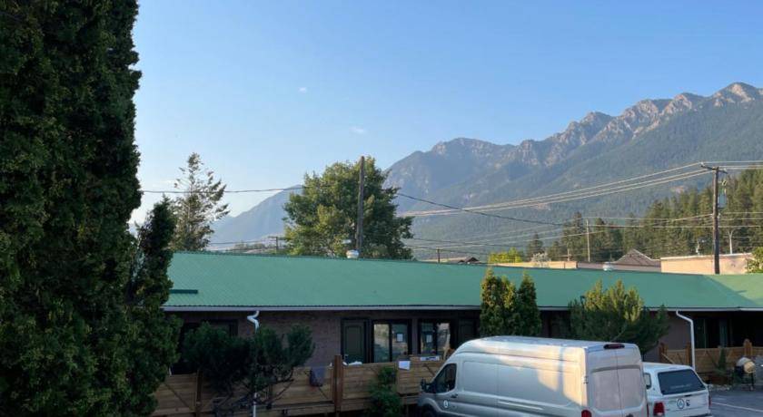 Photo of Others in East Kootenay