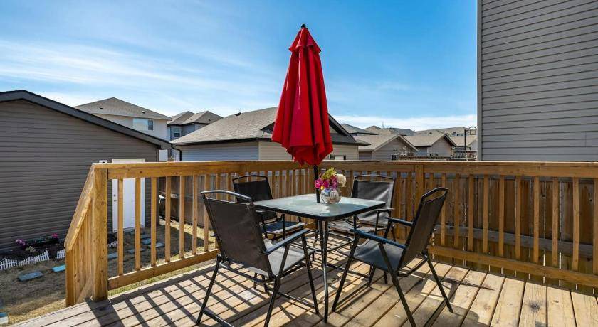 Photo of Patio Balcony in Northeast Edmonton