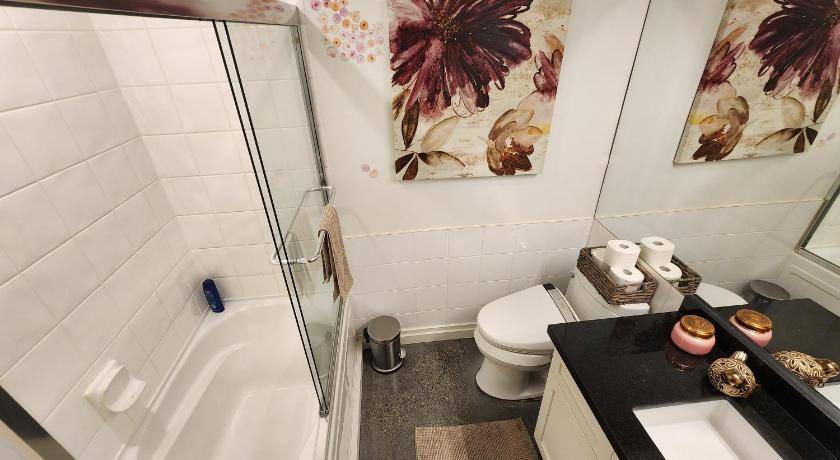 Photo of Bathroom in West Vancouver