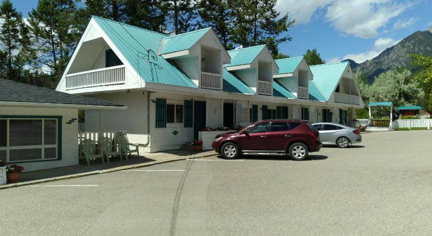 Photo of Others in East Kootenay