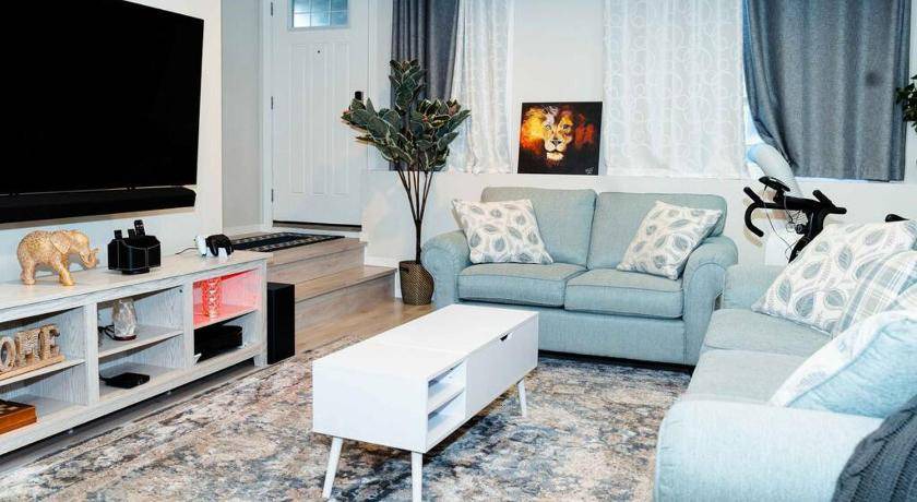 Photo of Livingroom in Cranston